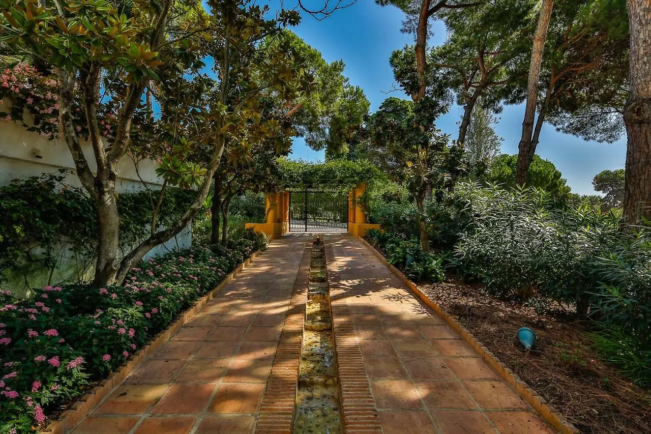 Jardines Las Golondrinas apartments Elviria Marbella España